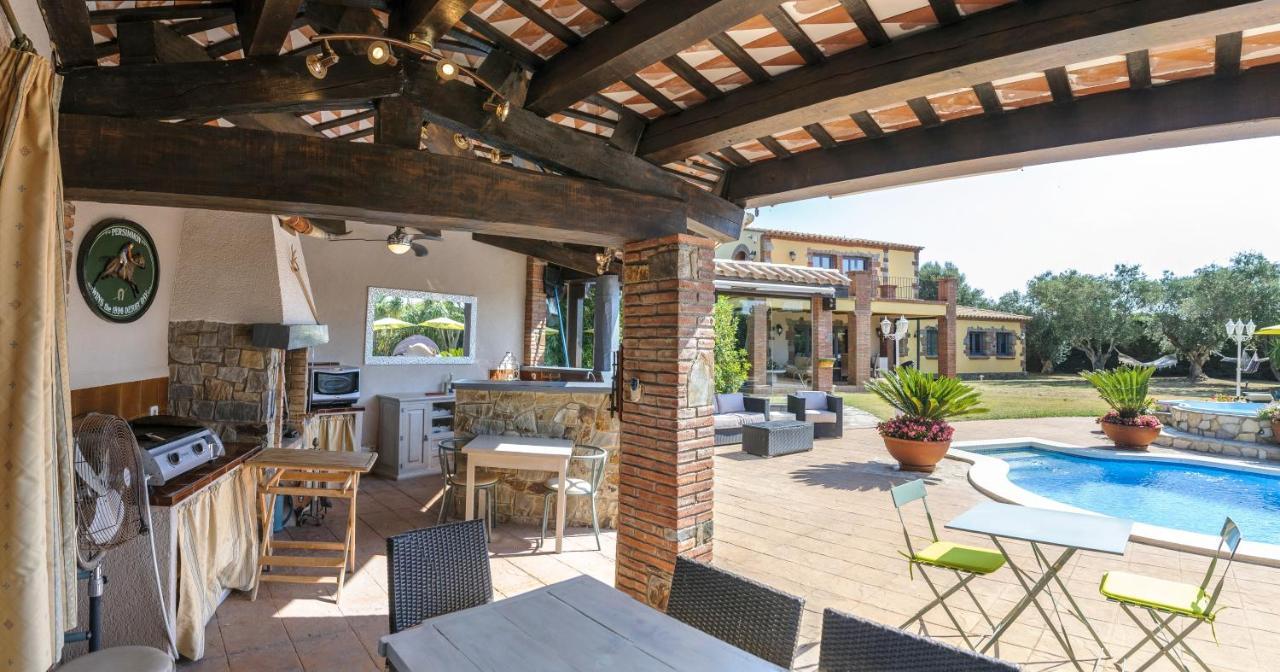 La Villa Du Golf Peralada Bagian luar foto