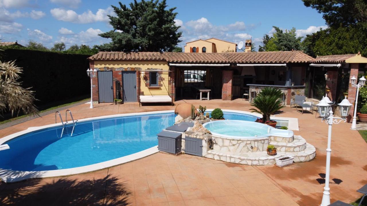 La Villa Du Golf Peralada Bagian luar foto
