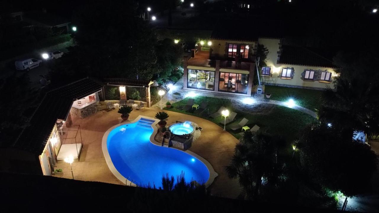 La Villa Du Golf Peralada Bagian luar foto